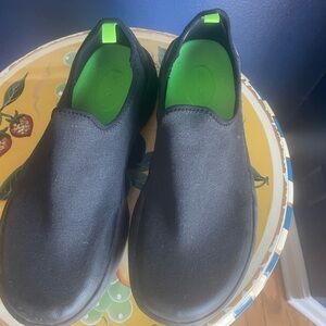 Women’s Oofos 8 EUC!! Slip-On Casual Shoes plantar fasciitis support